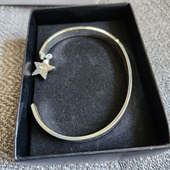 Avon Silvertone My Truth Star Charm Bracelet Vintage 2015 NIB‎ - Picture 4 of 7